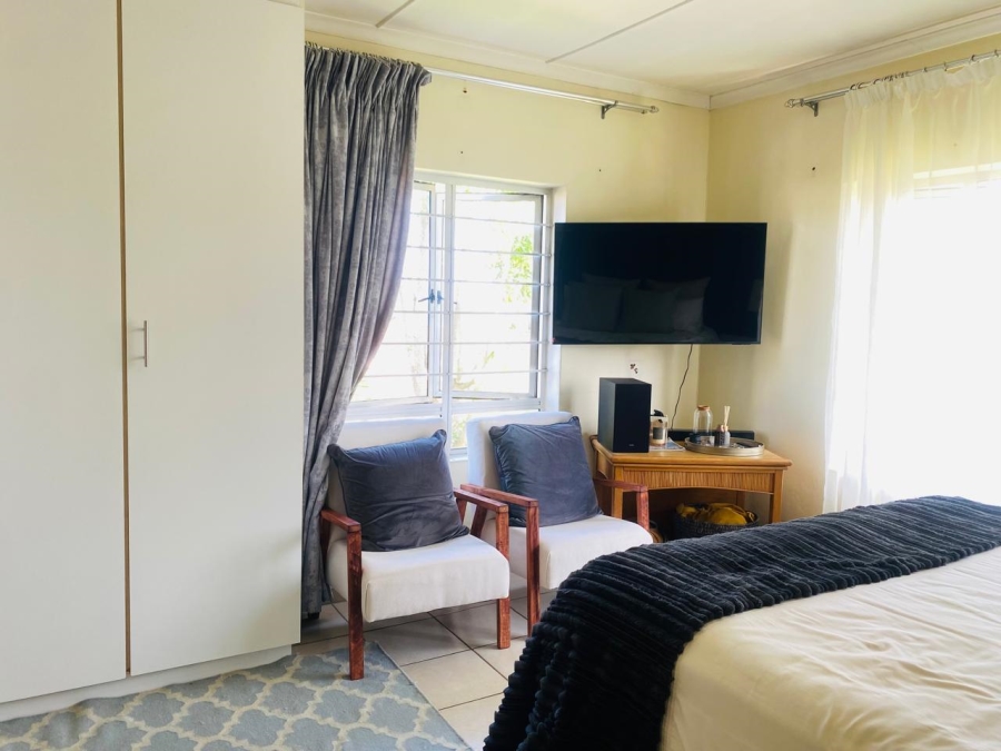 4 Bedroom Property for Sale in Manaba Beach KwaZulu-Natal