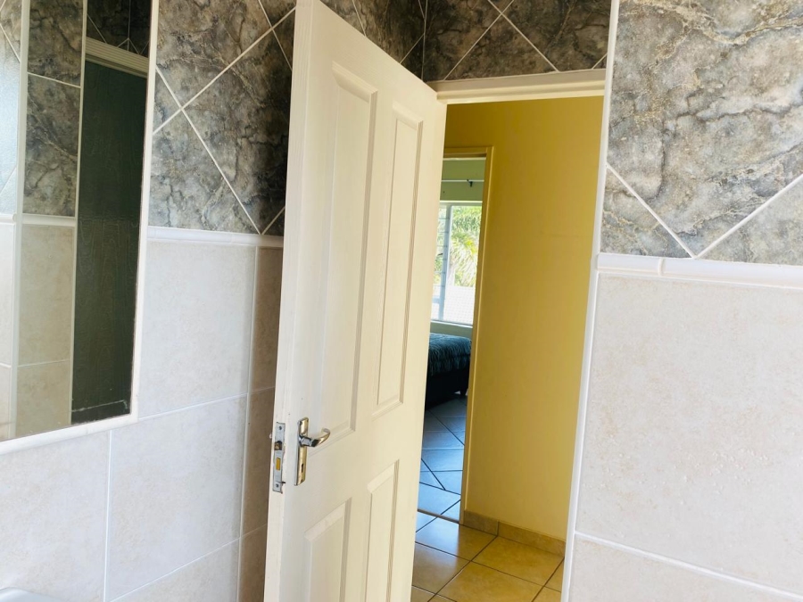 4 Bedroom Property for Sale in Manaba Beach KwaZulu-Natal