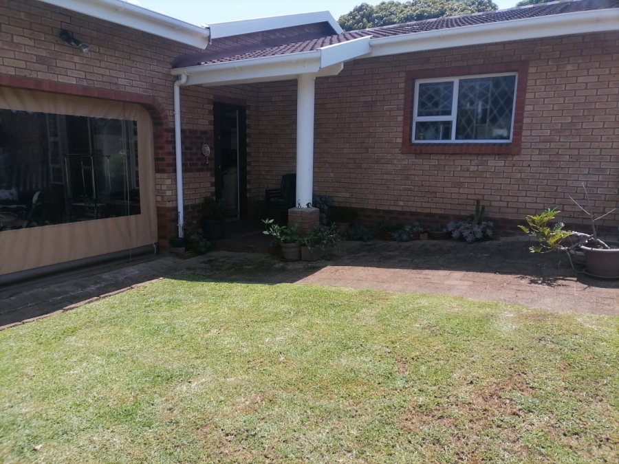 3 Bedroom Property for Sale in Manaba Beach KwaZulu-Natal