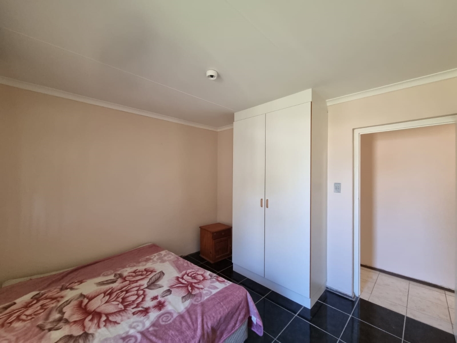 5 Bedroom Property for Sale in Uvongo KwaZulu-Natal