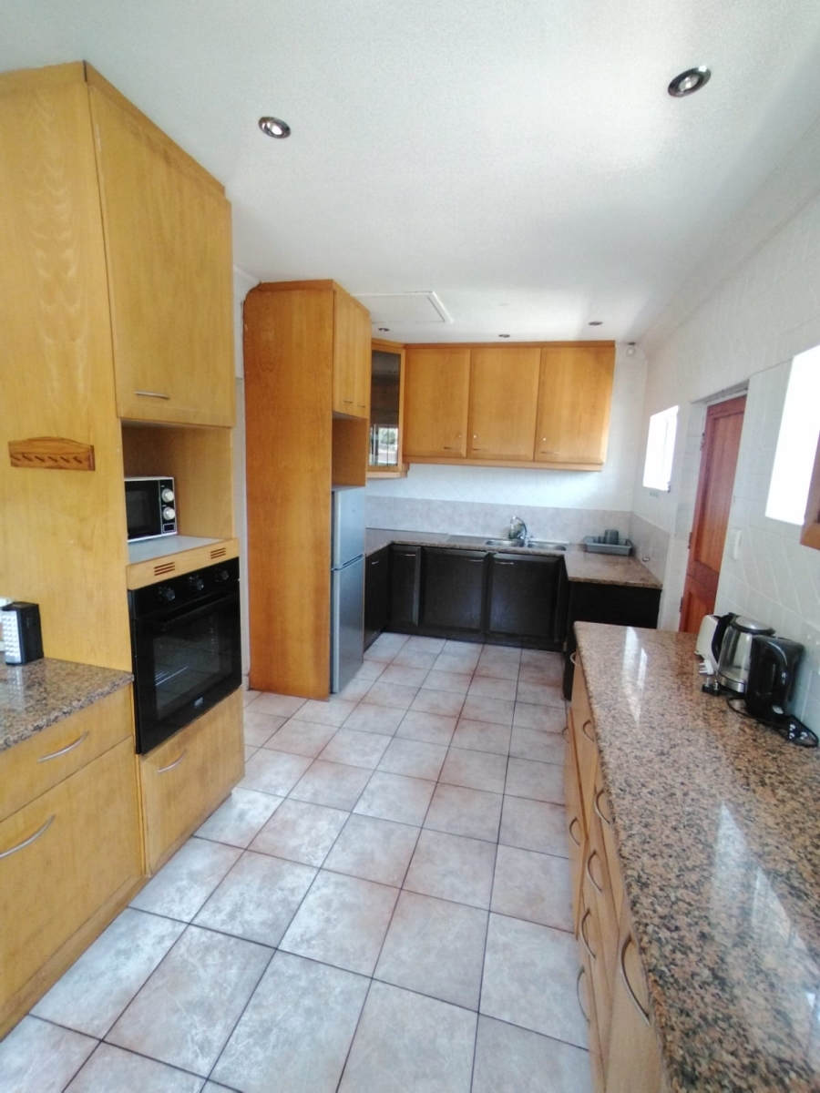 7 Bedroom Property for Sale in Glen Ashley KwaZulu-Natal