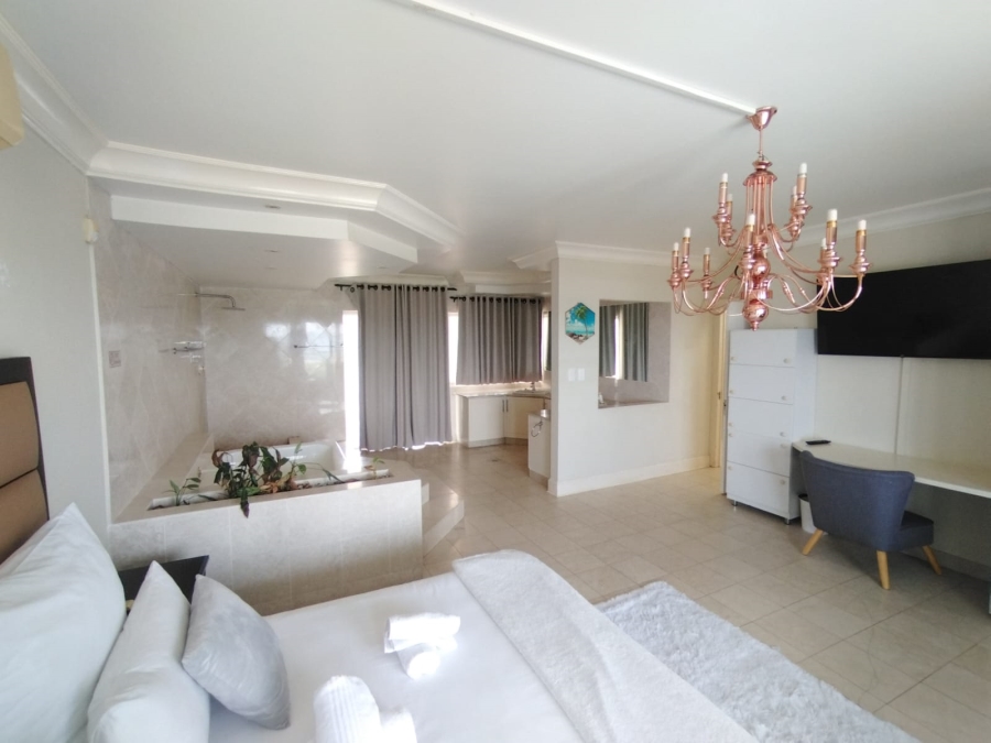 7 Bedroom Property for Sale in Glen Ashley KwaZulu-Natal