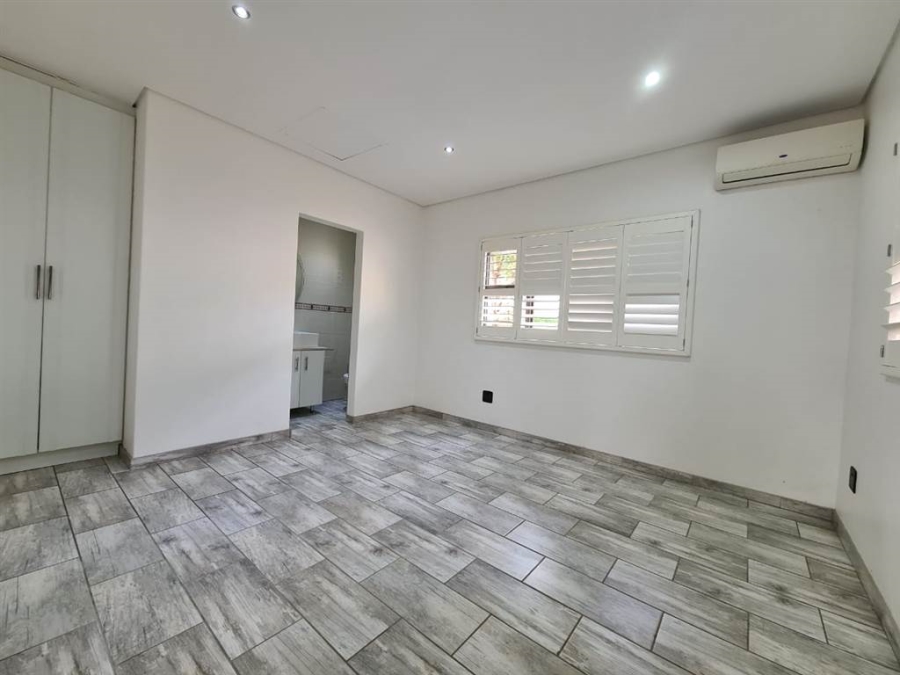 4 Bedroom Property for Sale in Izinga KwaZulu-Natal