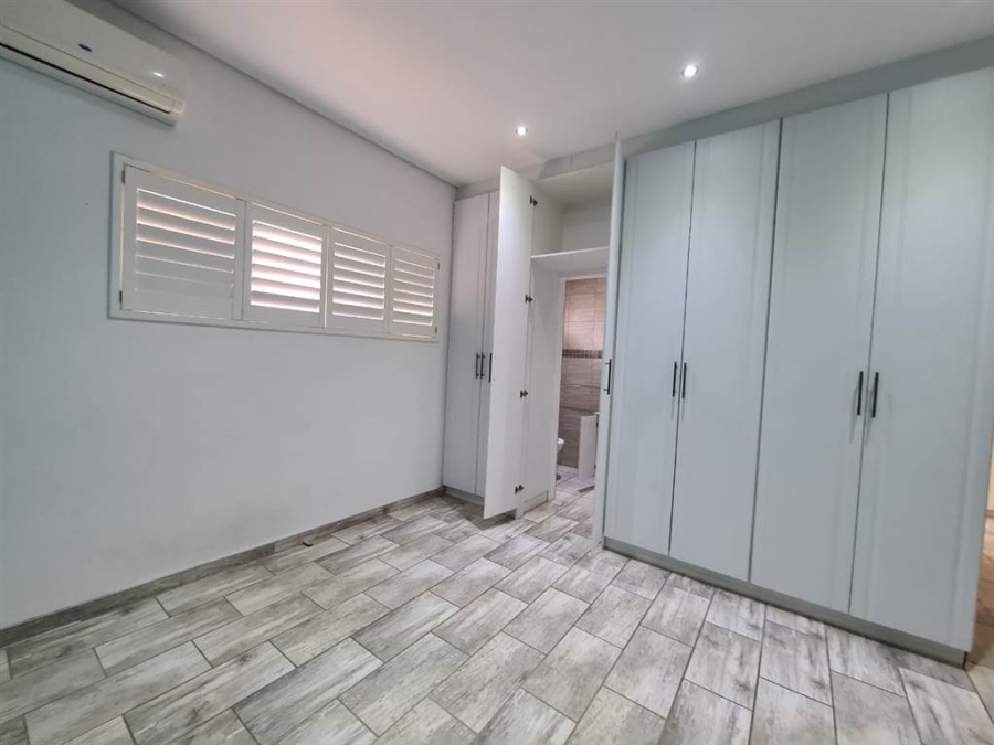 4 Bedroom Property for Sale in Izinga KwaZulu-Natal