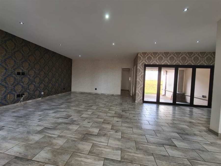 4 Bedroom Property for Sale in Izinga KwaZulu-Natal