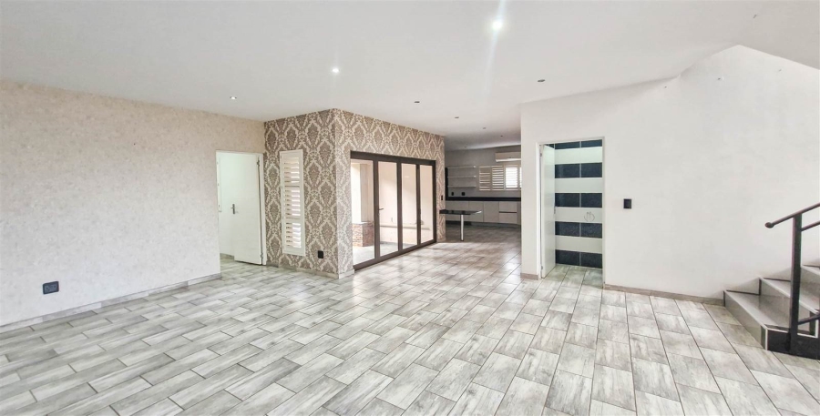 4 Bedroom Property for Sale in Izinga KwaZulu-Natal