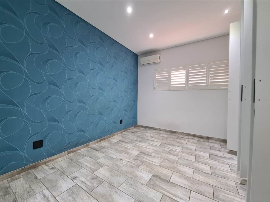 4 Bedroom Property for Sale in Izinga KwaZulu-Natal