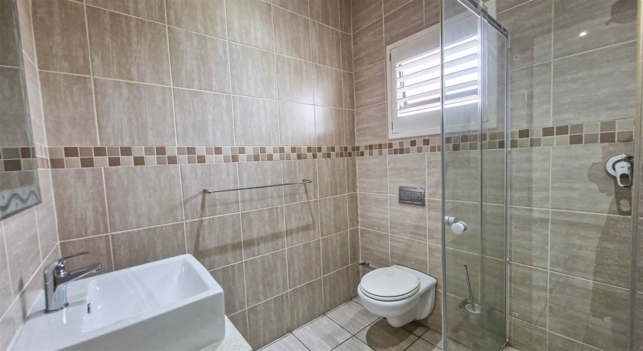 4 Bedroom Property for Sale in Izinga KwaZulu-Natal