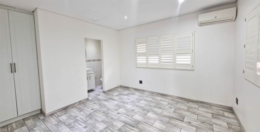 4 Bedroom Property for Sale in Izinga KwaZulu-Natal