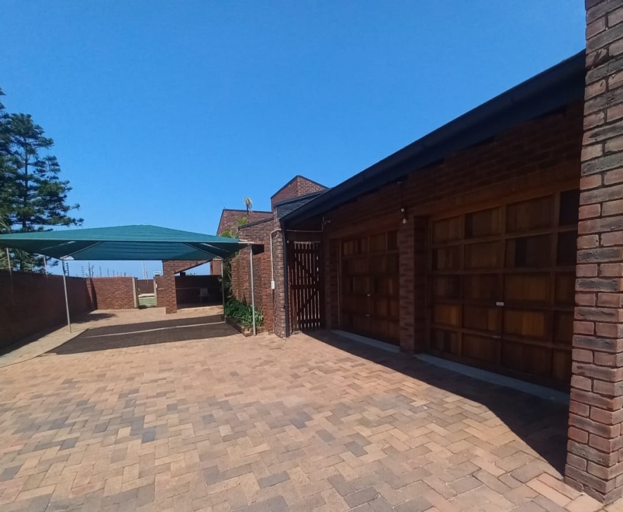 To Let 4 Bedroom Property for Rent in Glen Ashley KwaZulu-Natal