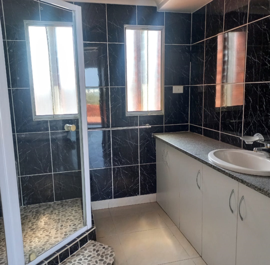To Let 4 Bedroom Property for Rent in Glen Ashley KwaZulu-Natal