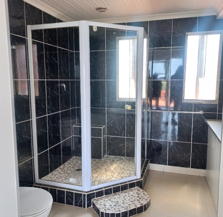 To Let 4 Bedroom Property for Rent in Glen Ashley KwaZulu-Natal