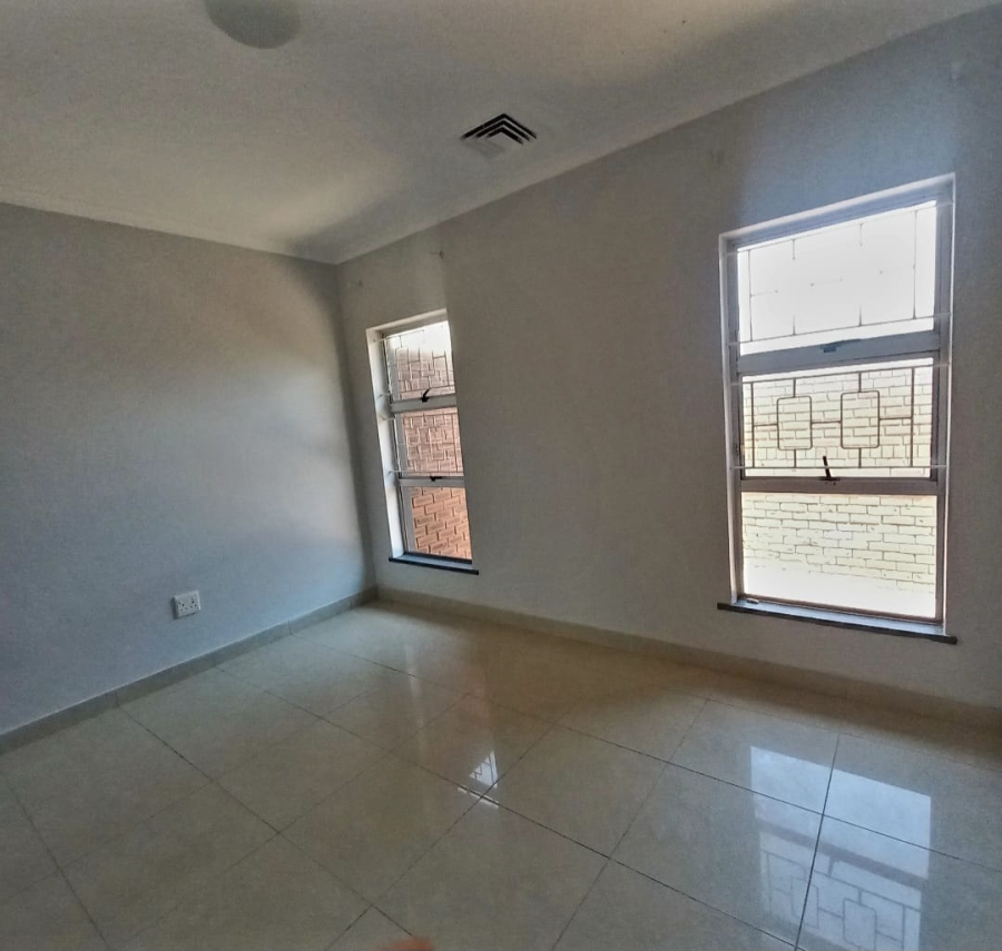 To Let 4 Bedroom Property for Rent in Glen Ashley KwaZulu-Natal