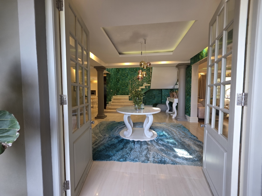 5 Bedroom Property for Sale in Umhlanga Ridge KwaZulu-Natal