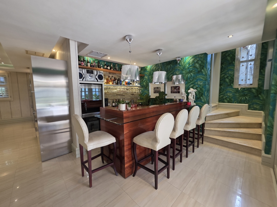 5 Bedroom Property for Sale in Umhlanga Ridge KwaZulu-Natal