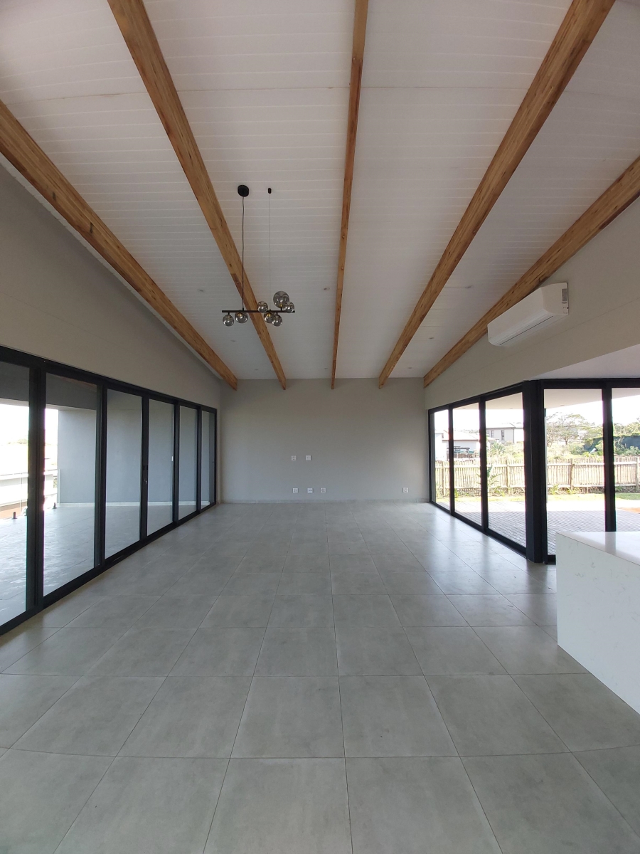 To Let 4 Bedroom Property for Rent in Palm Lakes Estate KwaZulu-Natal