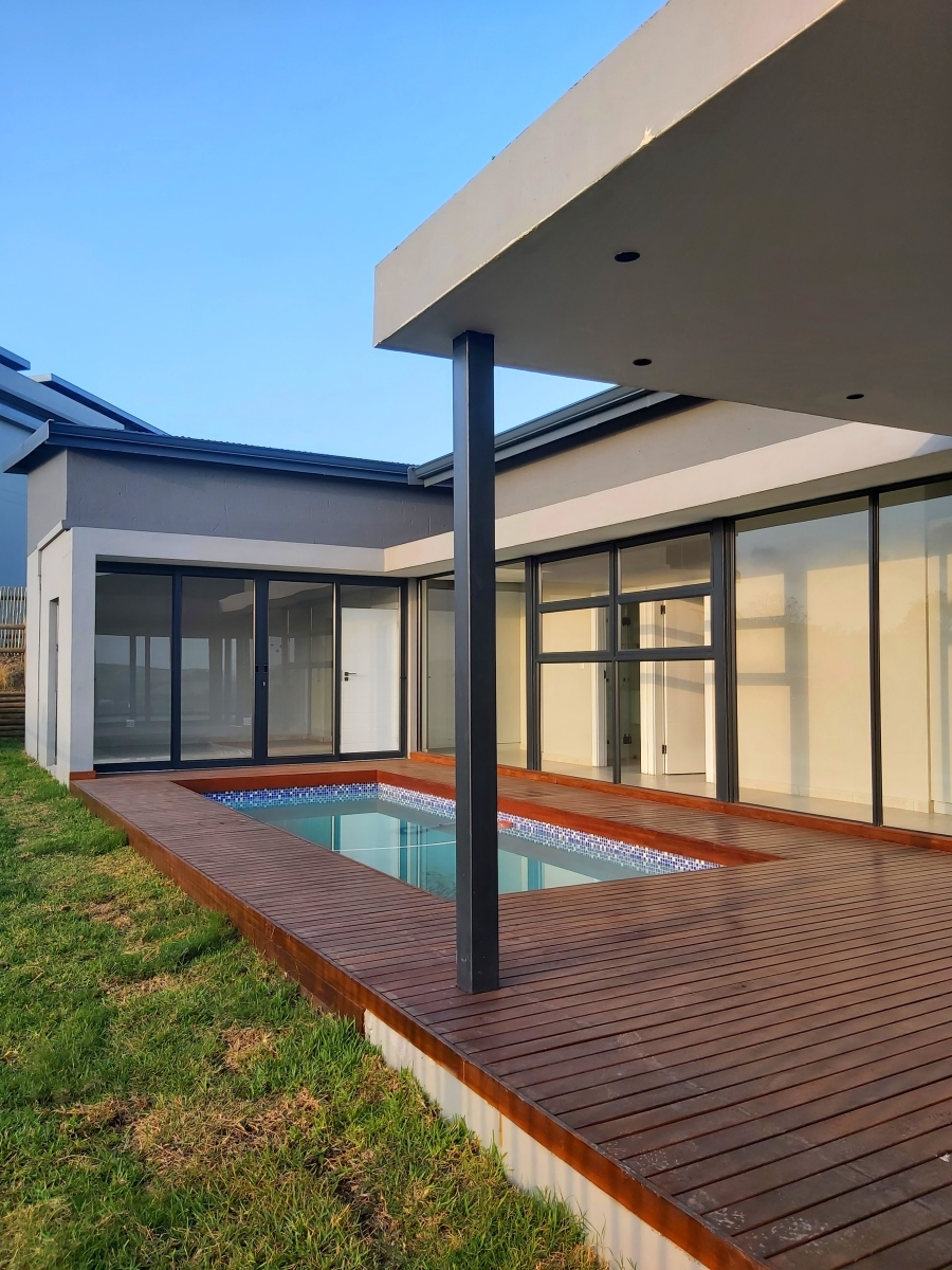 To Let 4 Bedroom Property for Rent in Palm Lakes Estate KwaZulu-Natal