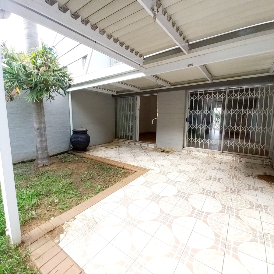 To Let 3 Bedroom Property for Rent in Umhlanga KwaZulu-Natal