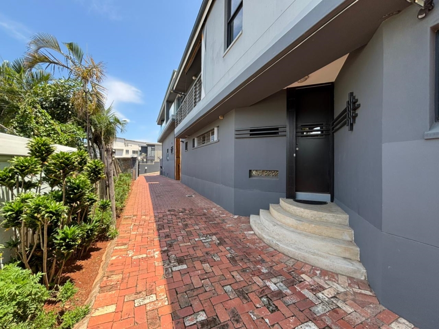 To Let 3 Bedroom Property for Rent in Essenwood KwaZulu-Natal