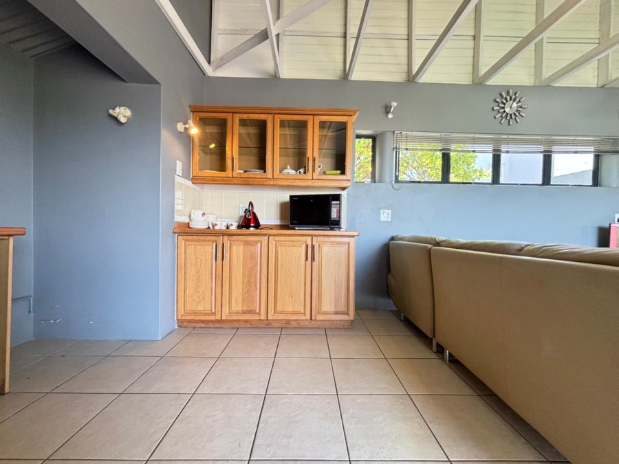 To Let 3 Bedroom Property for Rent in Essenwood KwaZulu-Natal