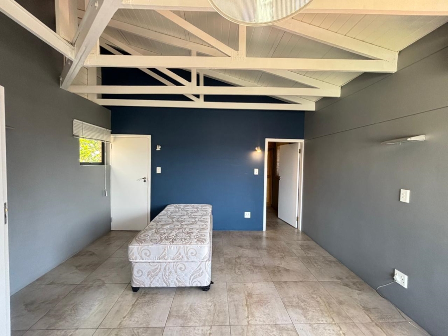 To Let 3 Bedroom Property for Rent in Essenwood KwaZulu-Natal