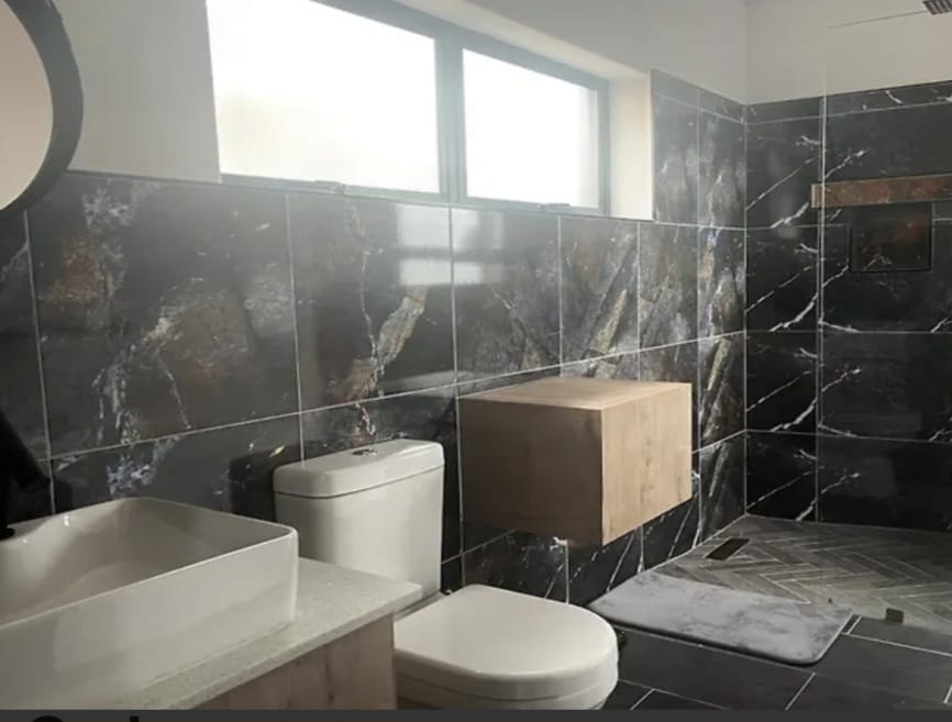 To Let 1 Bedroom Property for Rent in Essenwood KwaZulu-Natal