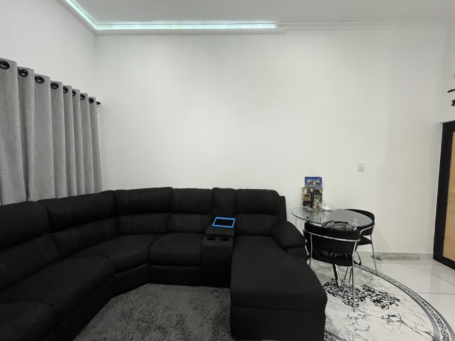 3 Bedroom Property for Sale in Sunford KwaZulu-Natal