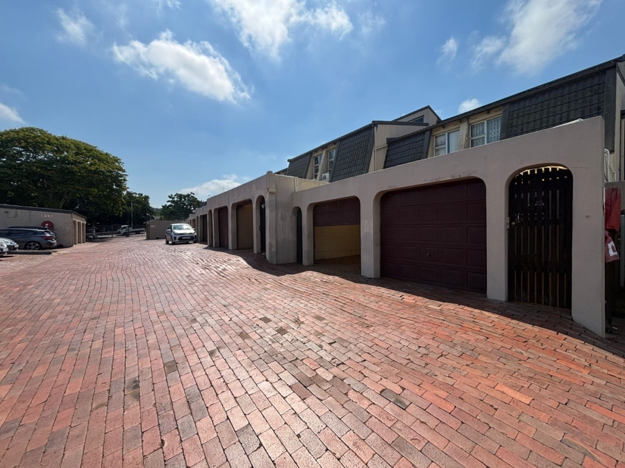 2 Bedroom Property for Sale in Sherwood KwaZulu-Natal