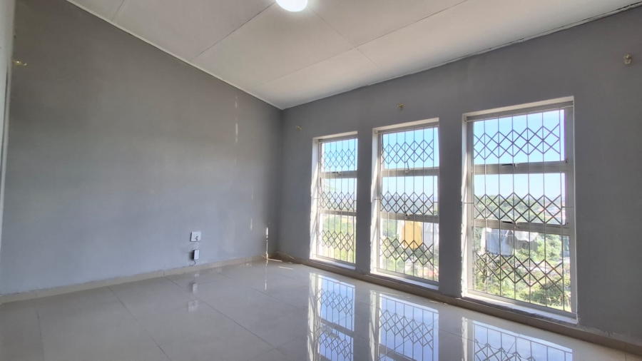To Let 3 Bedroom Property for Rent in Silverglen KwaZulu-Natal