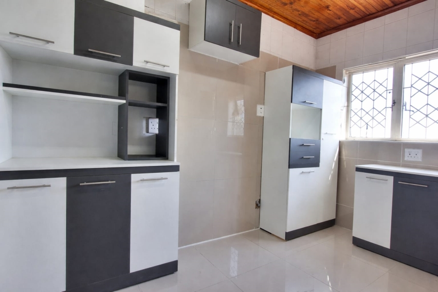 To Let 3 Bedroom Property for Rent in Silverglen KwaZulu-Natal