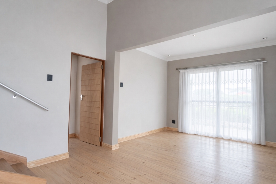 5 Bedroom Property for Sale in Escombe KwaZulu-Natal