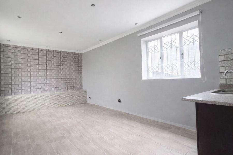 5 Bedroom Property for Sale in Escombe KwaZulu-Natal