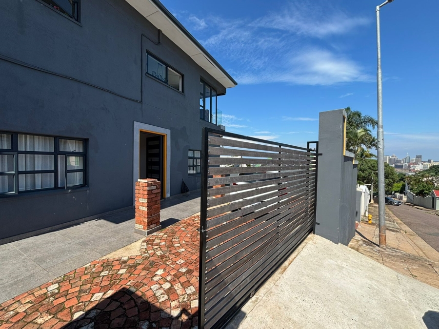 To Let 3 Bedroom Property for Rent in Essenwood KwaZulu-Natal