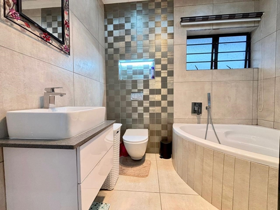 3 Bedroom Property for Sale in Malvern KwaZulu-Natal