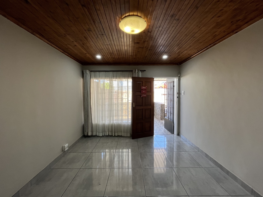 3 Bedroom Property for Sale in Lenham KwaZulu-Natal