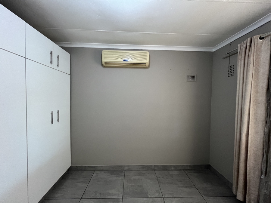 3 Bedroom Property for Sale in Lenham KwaZulu-Natal