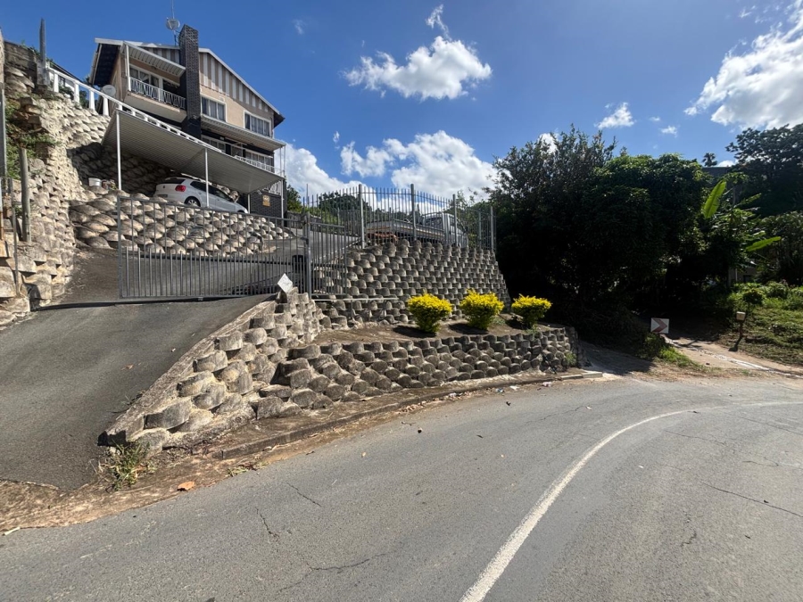 7 Bedroom Property for Sale in Reservoir Hills KwaZulu-Natal