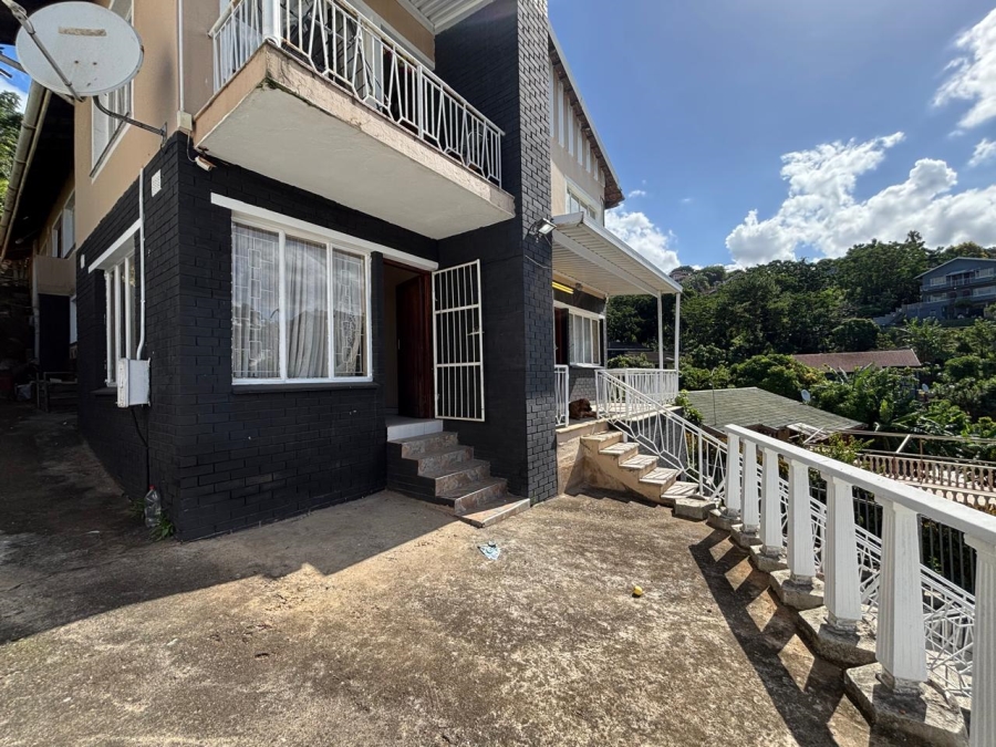 7 Bedroom Property for Sale in Reservoir Hills KwaZulu-Natal