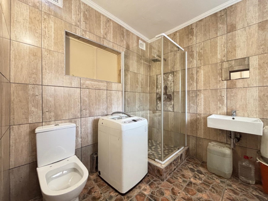 7 Bedroom Property for Sale in Reservoir Hills KwaZulu-Natal