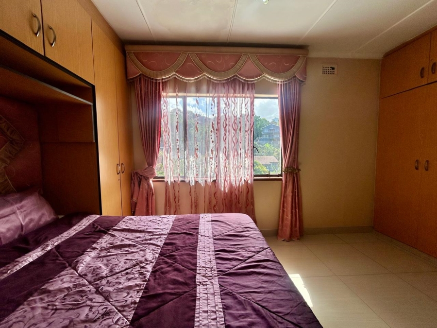 7 Bedroom Property for Sale in Reservoir Hills KwaZulu-Natal