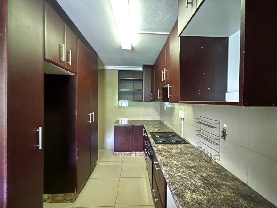 7 Bedroom Property for Sale in Reservoir Hills KwaZulu-Natal
