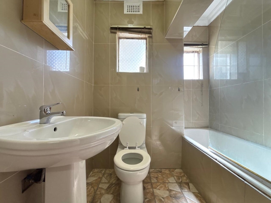 7 Bedroom Property for Sale in Reservoir Hills KwaZulu-Natal