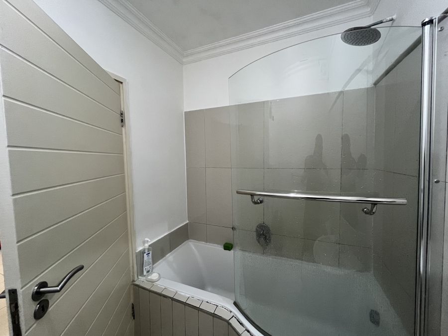 2 Bedroom Property for Sale in Umhlanga Ridge KwaZulu-Natal