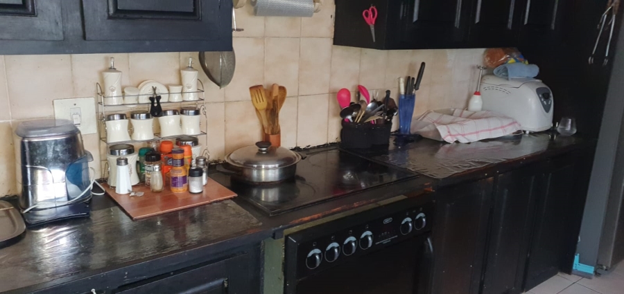 7 Bedroom Property for Sale in Margate KwaZulu-Natal