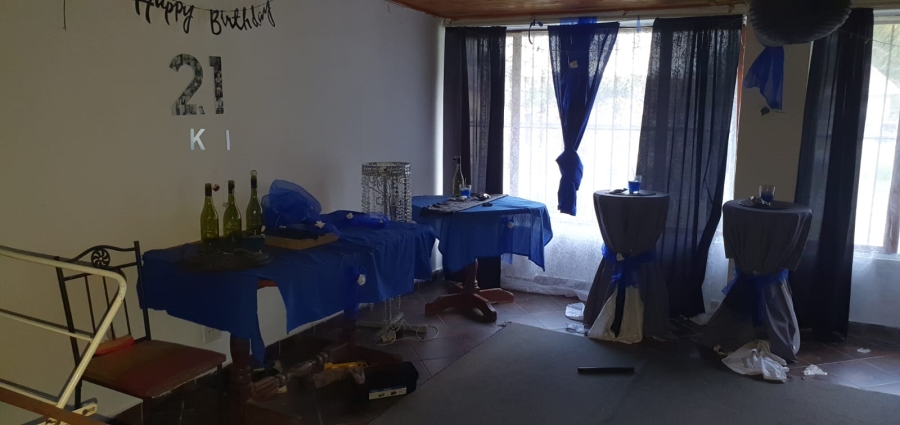 7 Bedroom Property for Sale in Margate KwaZulu-Natal