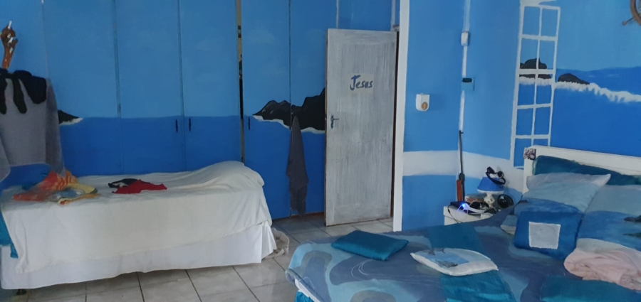 7 Bedroom Property for Sale in Margate KwaZulu-Natal