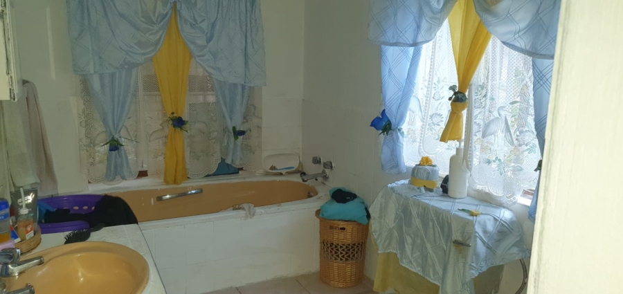 7 Bedroom Property for Sale in Margate KwaZulu-Natal