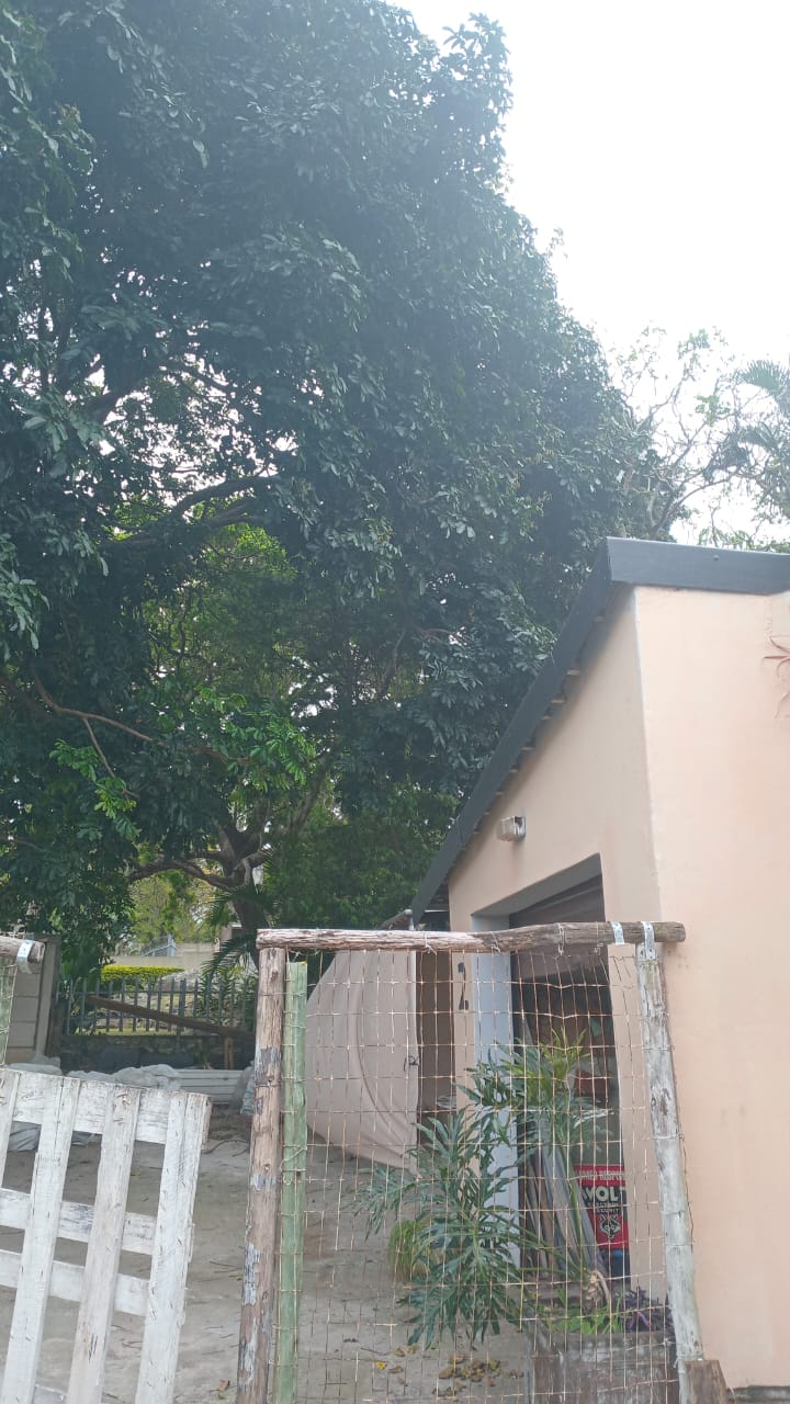 7 Bedroom Property for Sale in Margate KwaZulu-Natal