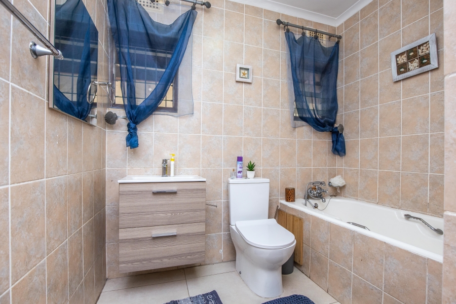 3 Bedroom Property for Sale in Athlone KwaZulu-Natal