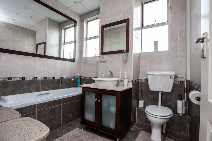 2 Bedroom Property for Sale in Morningside KwaZulu-Natal